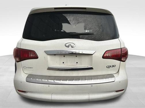 2016 INFINITI QX80 Base