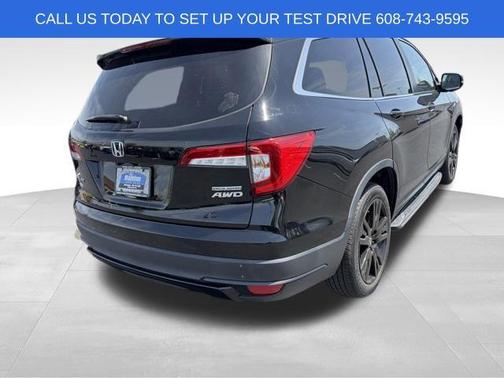Crystal Black Pearl 2022 Honda Pilot AWD Special Edition