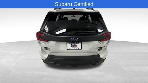 Crystal White Pearl 2024 Subaru Forester Wilderness