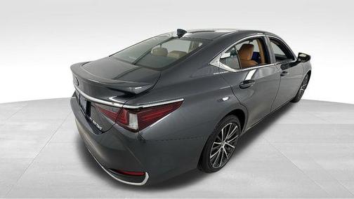 2024 Lexus ES 250 Base