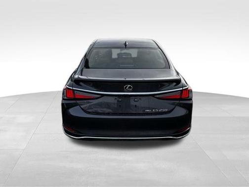 2024 Lexus ES 250 Base