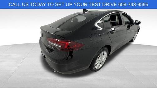 Ebony Twilight Metallic 2018 Buick Regal Sportback Preferred