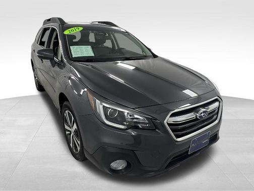 Gray Metallic 2019 Subaru Outback 2.5i Limited
