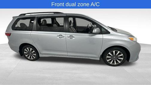 2018 Toyota Sienna XLE