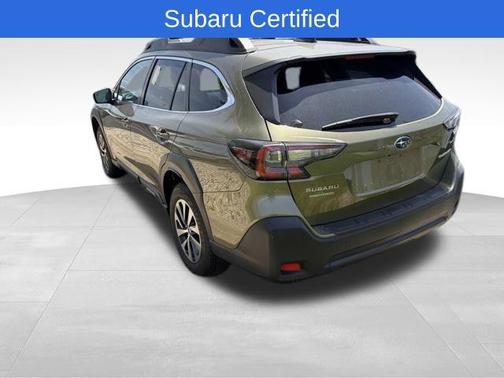Green Metallic 2024 Subaru Outback Premium