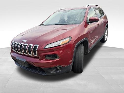 Deep Cherry Red Crystal Pearlcoat 2015 Jeep Cherokee Latitude