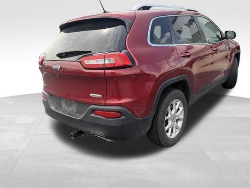 Deep Cherry Red Crystal Pearlcoat 2015 Jeep Cherokee Latitude