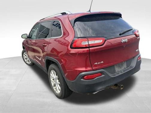 Deep Cherry Red Crystal Pearlcoat 2015 Jeep Cherokee Latitude