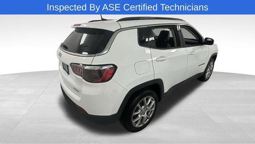2022 Jeep Compass Latitude Lux