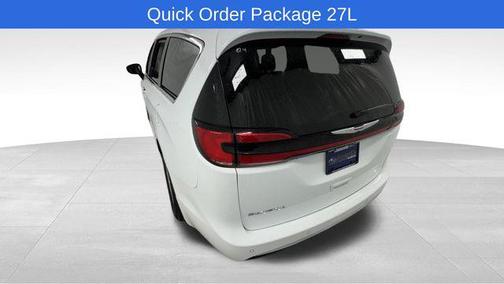 Bright White Clearcoat 2024 Chrysler Pacifica Touring L