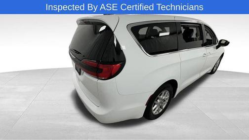 Bright White Clearcoat 2024 Chrysler Pacifica Touring L