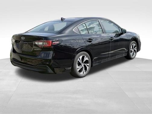 Crystal Black Silica 2025 Subaru Legacy Premium