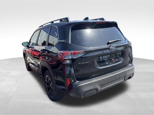 Crystal Black Silica 2025 Subaru Forester Premium