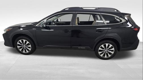 Crystal Black Silica 2023 Subaru Outback Limited