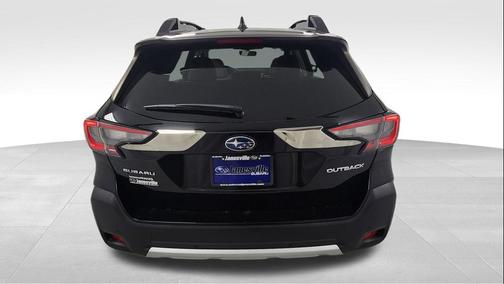 Crystal Black Silica 2023 Subaru Outback Limited