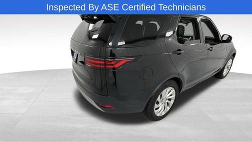 2024 Land Rover Discovery P300 S