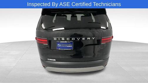 2024 Land Rover Discovery P300 S