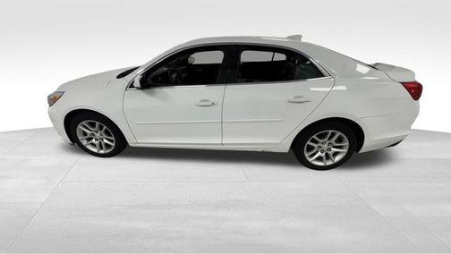 Summit White 2015 Chevrolet Malibu 1LT