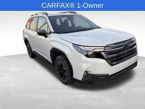 Crystal White Pearl 2025 Subaru Forester Premium