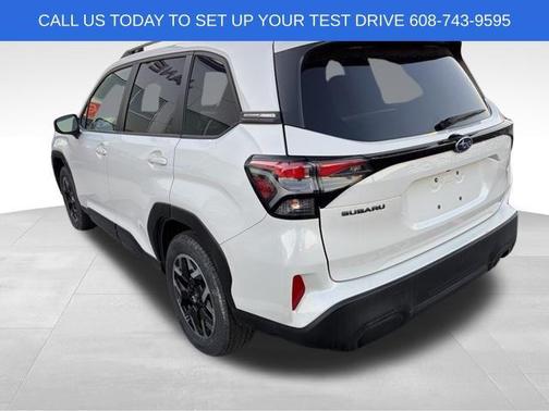 Crystal White Pearl 2025 Subaru Forester Premium