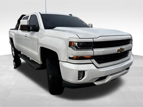 2017 Chevrolet Silverado 1500 2LT