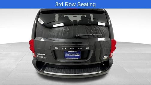 Brilliant Black Crystal Pearlcoat 2016 Dodge Grand Caravan R/T
