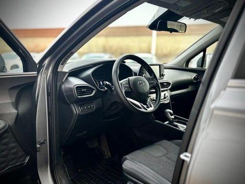 2019 Hyundai SANTA FE SE 2.4