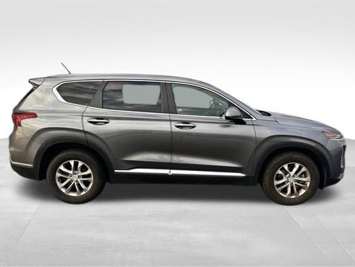 2019 Hyundai SANTA FE SE 2.4