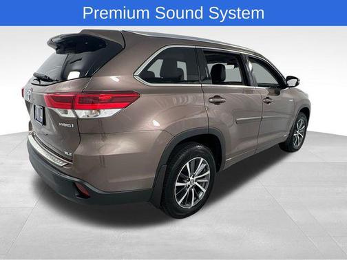 2017 Toyota Highlander Hybrid XLE