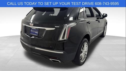Stellar Black Metallic 2022 Cadillac XT5 Sport