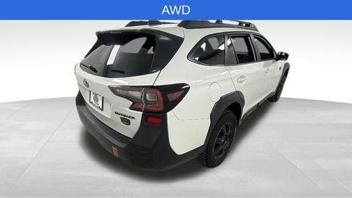 Crystal White Pearl 2025 Subaru Outback Wilderness