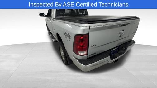 Bright Silver Metallic Clearcoat 2014 RAM 2500 SLT