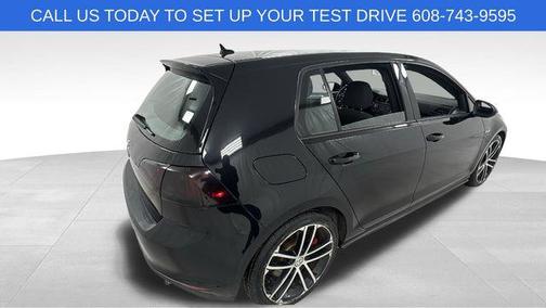 2017 Volkswagen Golf GTI 2.0T S 4-Door