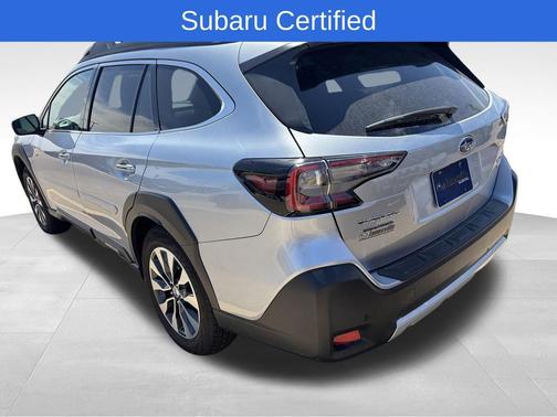 Ice Silver Metallic 2025 Subaru Outback Touring