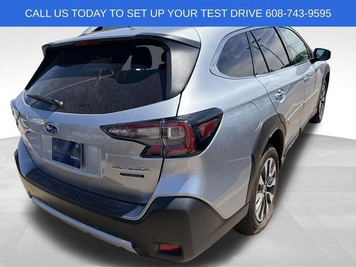 Ice Silver Metallic 2025 Subaru Outback Touring
