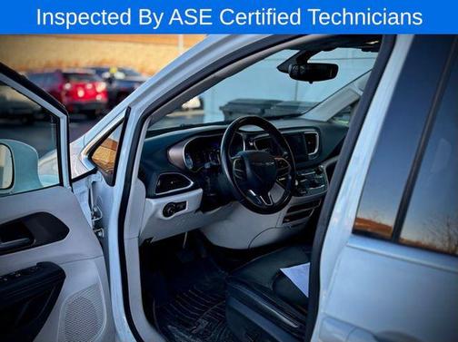 2018 Chrysler Pacifica Touring-L