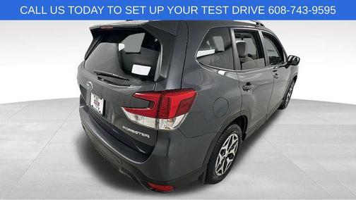 2023 Subaru Forester Premium