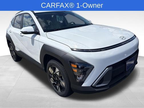 Atlas White 2024 Hyundai KONA SEL