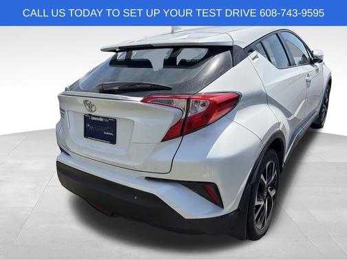 Blizzard Pearl 2018 Toyota C-HR XLE Premium