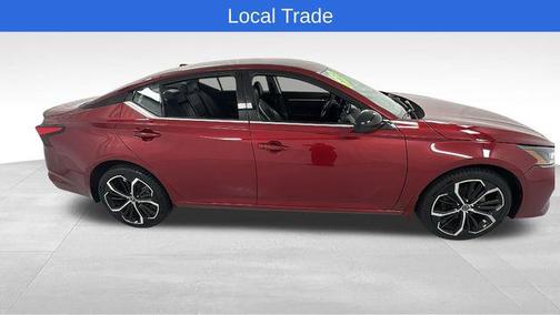 2023 Nissan Altima SR Intelligent AWD