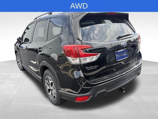 Crystal Black Silica 2021 Subaru Forester Premium