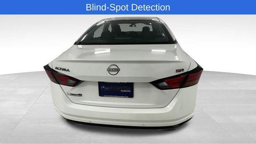 Pearl White Tricoat 2024 Nissan Altima SR FWD