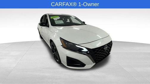 Pearl White Tricoat 2024 Nissan Altima SR FWD