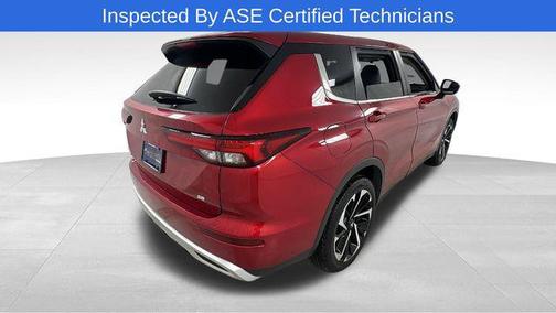 Black 2023 Mitsubishi Outlander SE 2.5 S-AWC