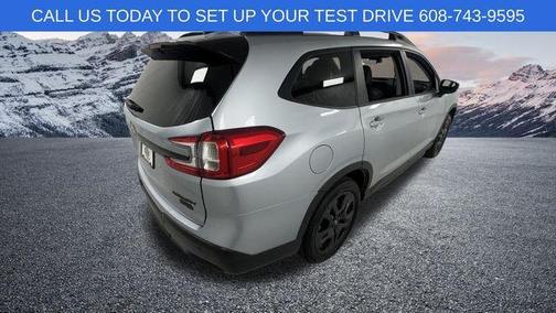Ice Silver Metallic 2026 Subaru Ascent Onyx Edition Touring 7-Passenger