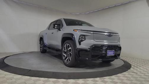 2025 Chevrolet Silverado EV RST