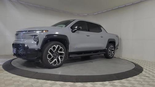 2025 Chevrolet Silverado EV RST
