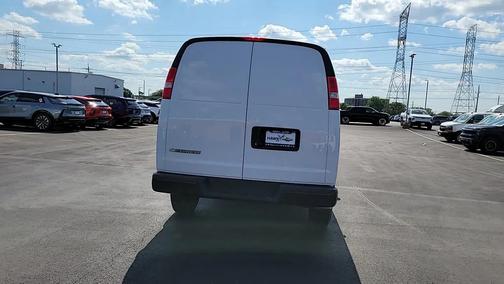 2025 Chevrolet Express 2500 RWD 2500 Regular Wheelbase WT