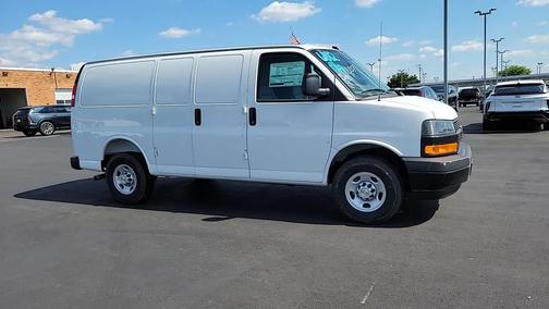 2025 Chevrolet Express 2500 RWD 2500 Regular Wheelbase WT