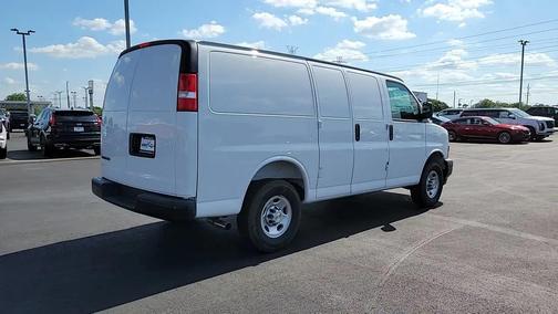 2025 Chevrolet Express 2500 RWD 2500 Regular Wheelbase WT
